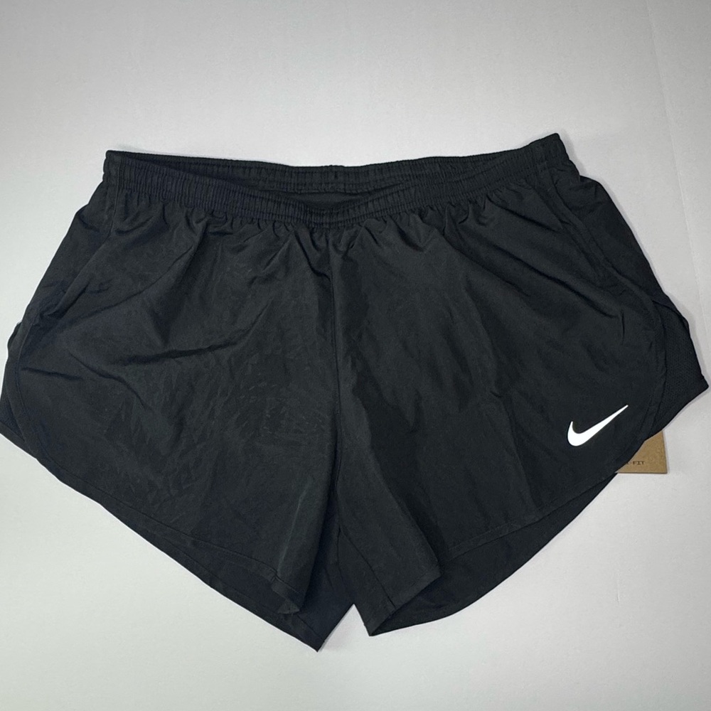Nike Women’s Black Running Shorts Size L NWT
